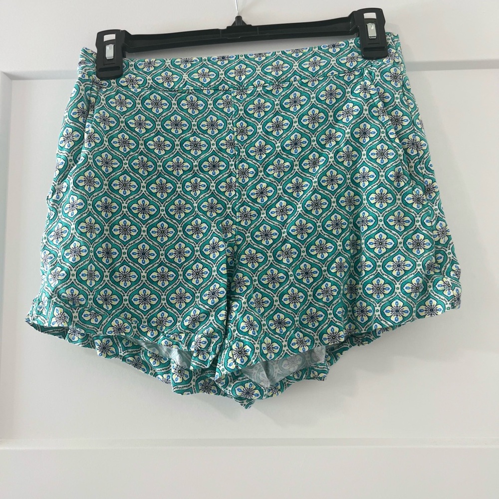 Old Navy High Waist Green and White Shorts